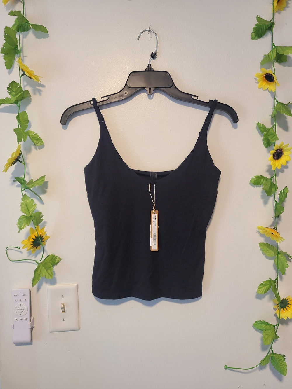 SKIMS Smooth Layers Skimpy Strap Cami Size Small